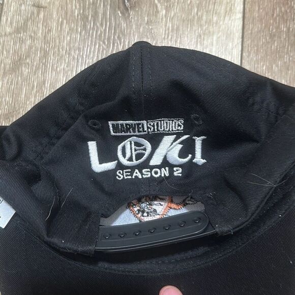 Marvel Mens Black Loki Miss Minutes Embroidered Snapback Cap Adjustable - Picture 8 of 8